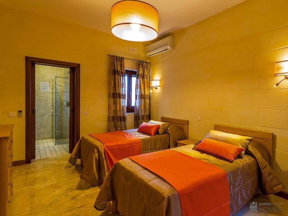 The Almonds Luxury Villa San Lawrenz Extérieur photo