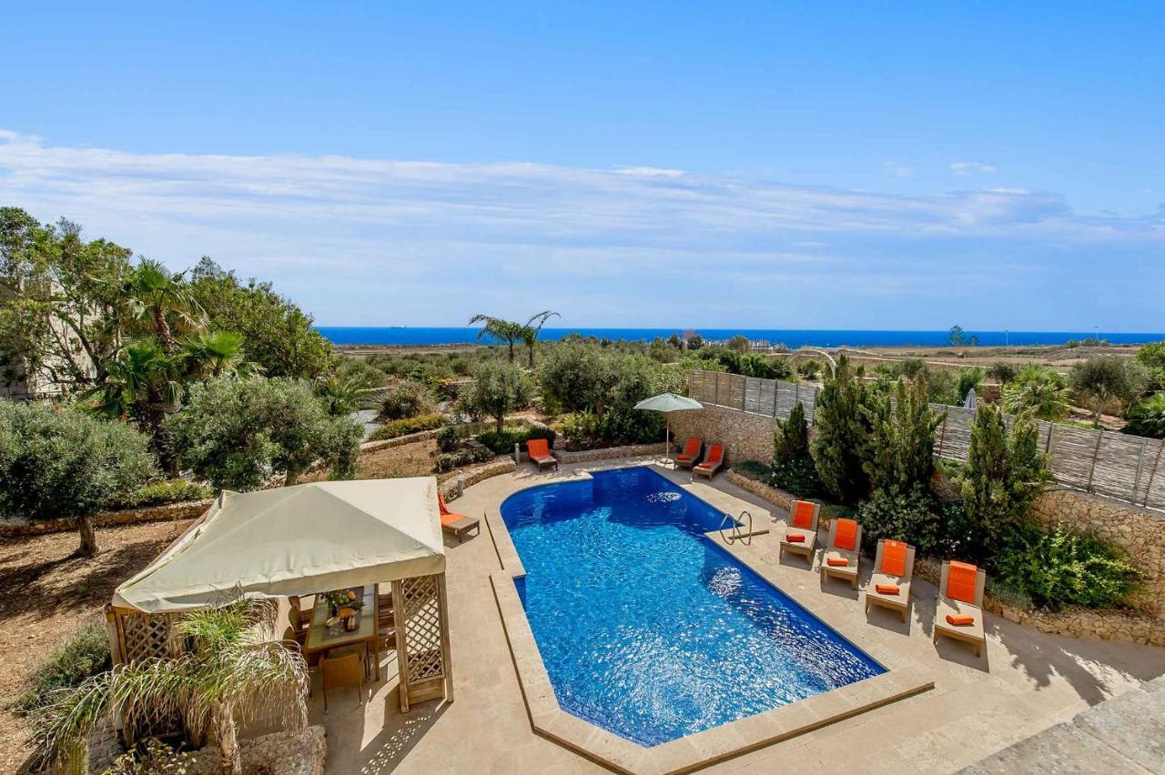 The Almonds Luxury Villa San Lawrenz Extérieur photo