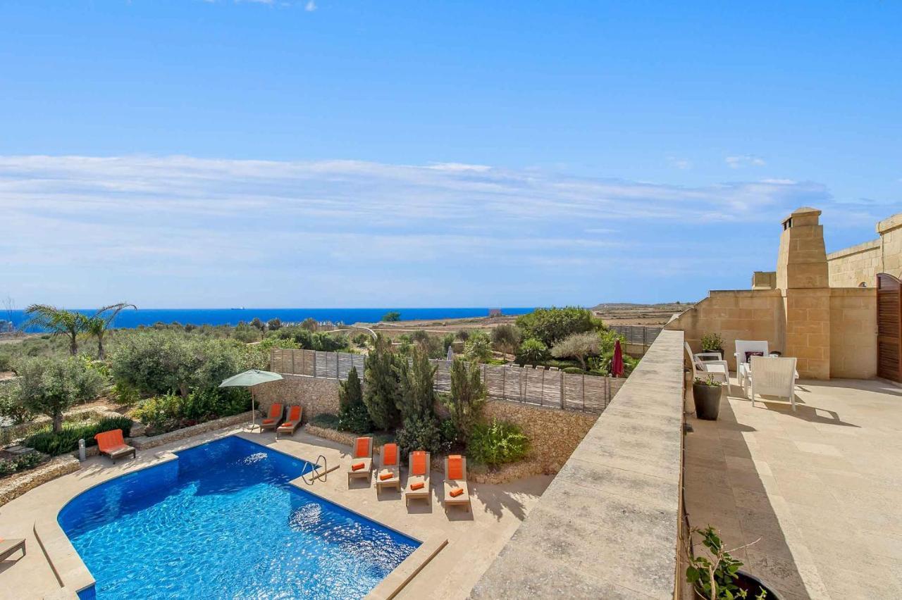 The Almonds Luxury Villa San Lawrenz Extérieur photo